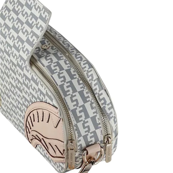 SPRAYGROUND
ROSE MONEY CHECKERED CROSSBODY BACKPACK
Cross-body bags - Picture 3 of 6